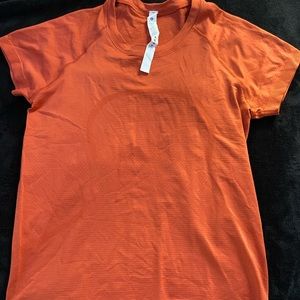 NWOT lululemon swift tech short sleeve race length